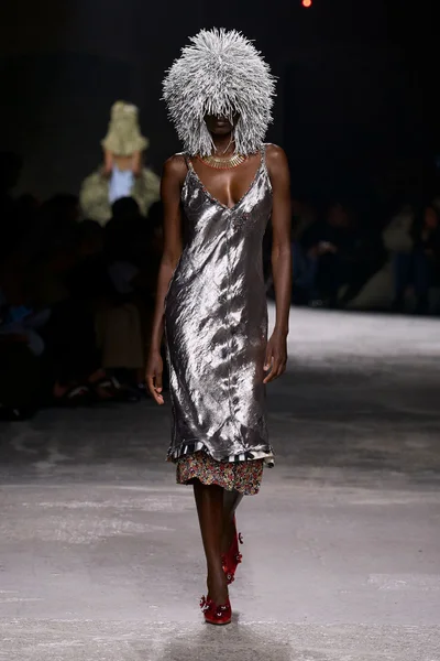 Look 73